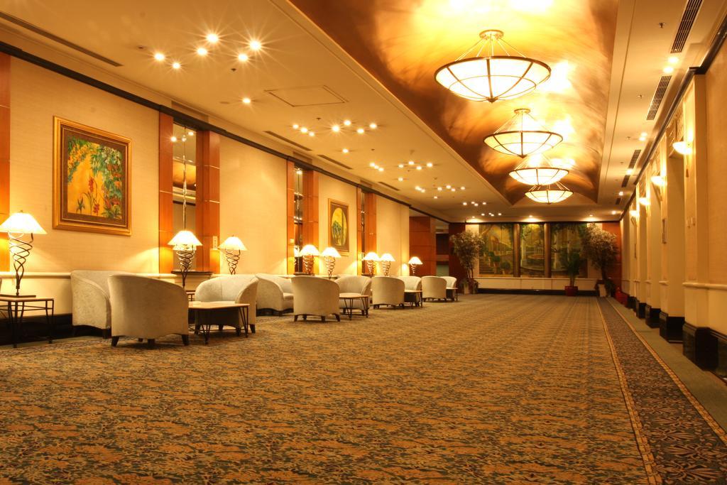 Ruishi Hotel Dalian Zewnętrze zdjęcie