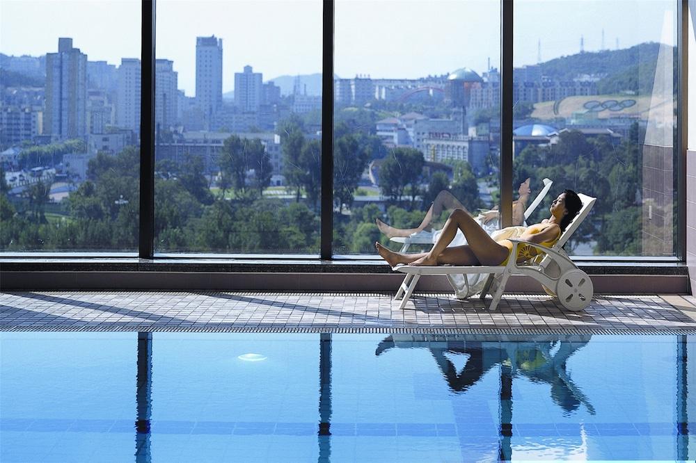 Ruishi Hotel Dalian Zewnętrze zdjęcie
